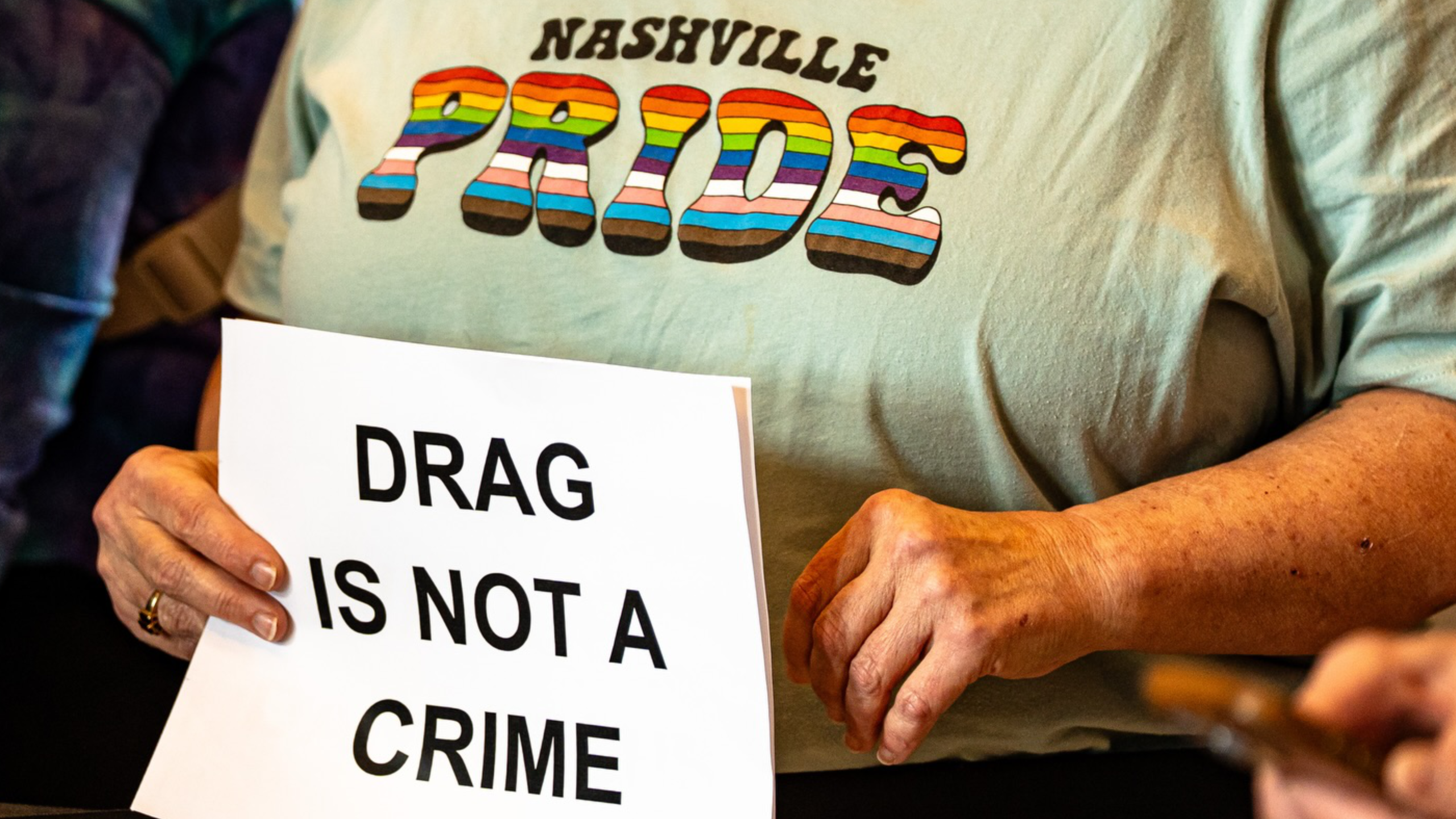 Tennessee lawmakers target drag shows at start of session